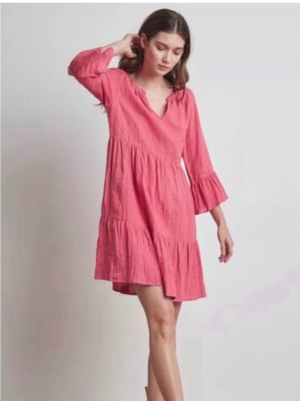 Velvet by Graham & Spencer V-neck Pocket Aurora Linen Dress